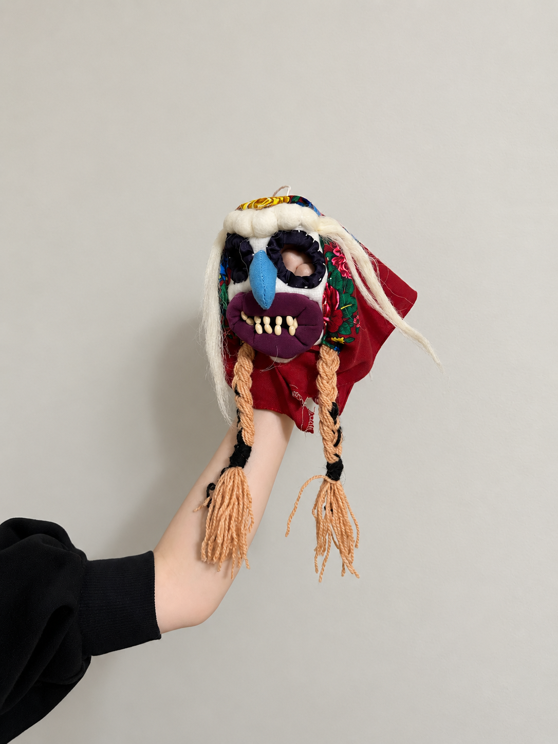 Handcrafted Romanian Mini Mask – Băbuță