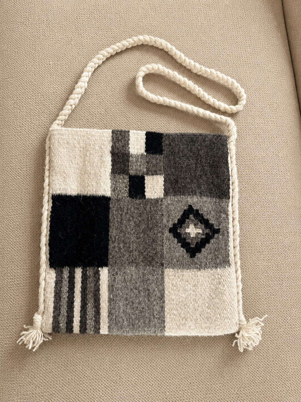 Woven Wool Bag – Geometric Diamond Pattern