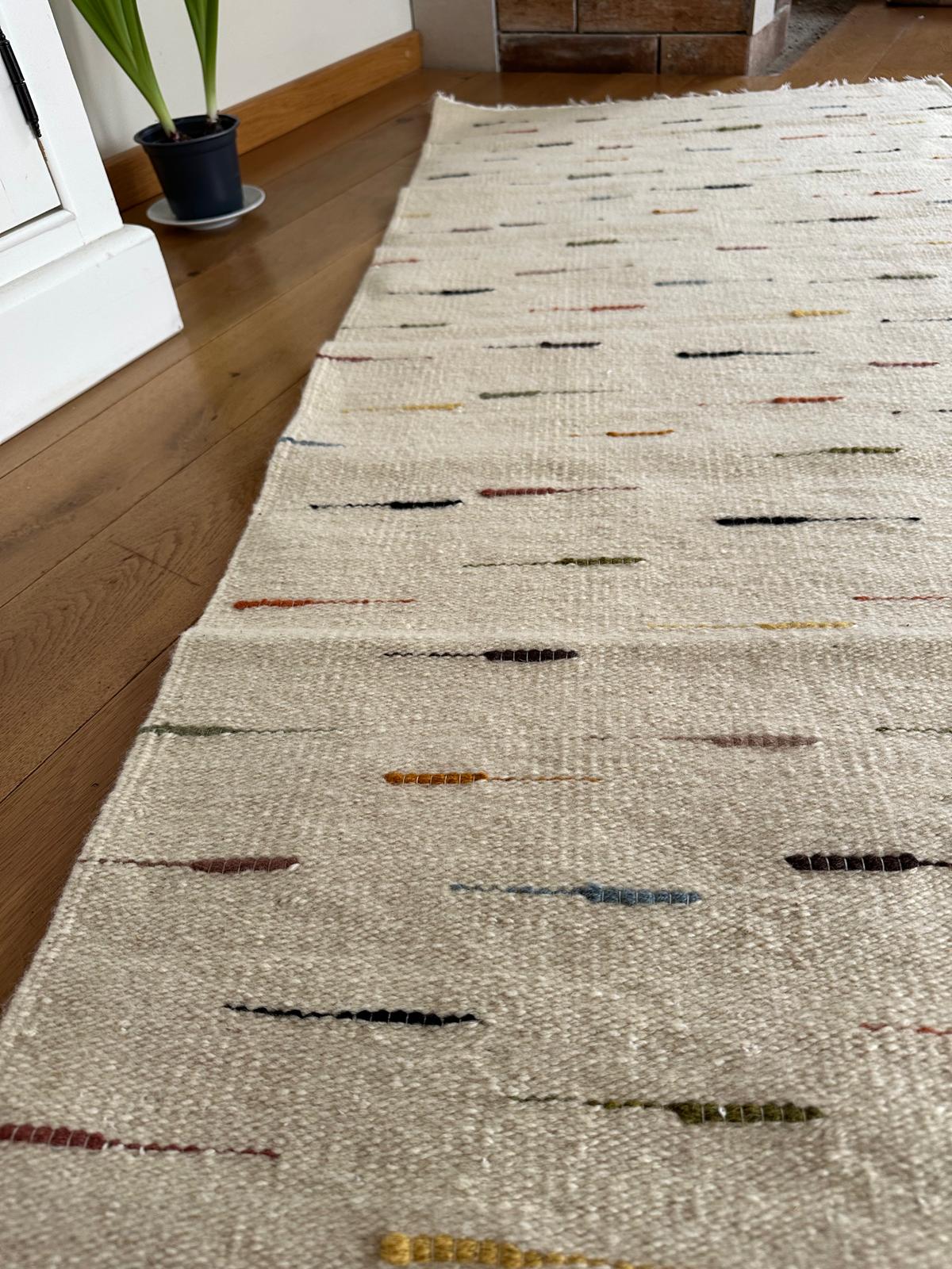 Handwoven Wool Runner – Multicolored Woven Pattern