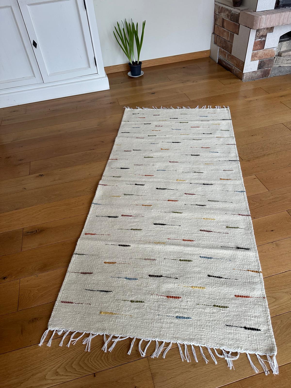 Handwoven Wool Runner – Multicolored Woven Pattern